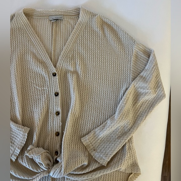 Evereve / Allison Joy sweater - Picture 3 of 7